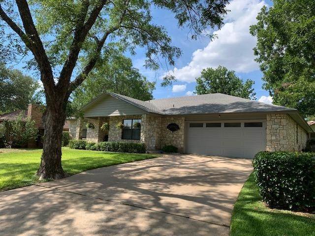 Single Family Homes por un Venta en 328 Stewart Street Meadowlakes, Texas 78654 Estados Unidos