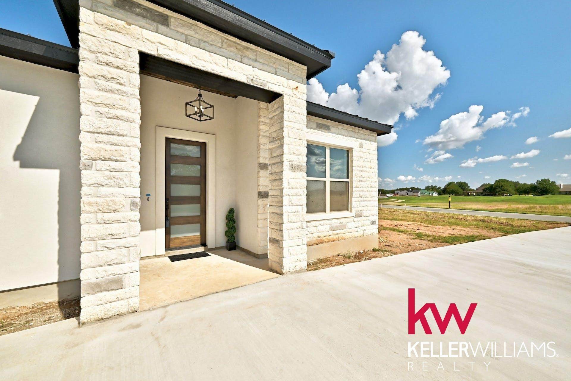 1. Single Family Homes at 204 Jubilee Drive Kingsland, Texas 78639 United States