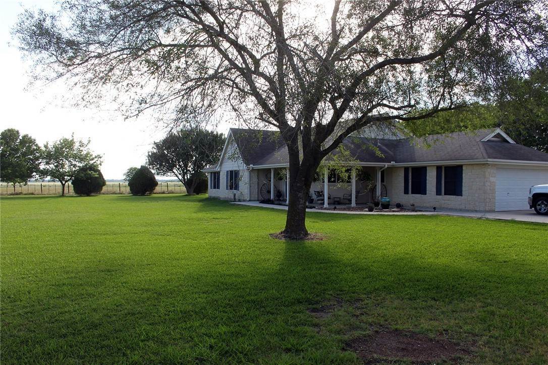 Single Family Homes por un Venta en 450 Centerpoint Road Lockhart, Texas 78644 Estados Unidos