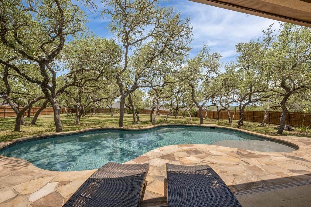 Single Family Homes for Sale at Gorgeous One Story Home In The Crossing At Spring Creek 1430 Ledgebrook Spring Branch, Texas 78070 United States