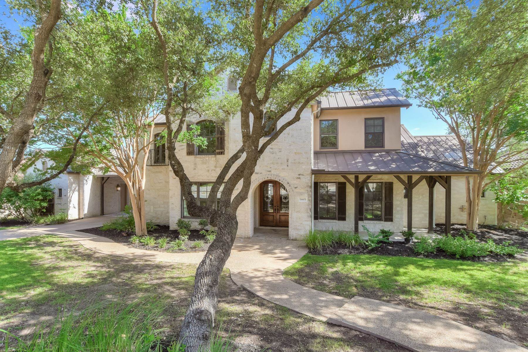 Single Family Homes for Sale at 14405 Piper Glen Drive, Austin, TX 78738 14405 Piper Glen Drive Austin, Texas 78738 United States