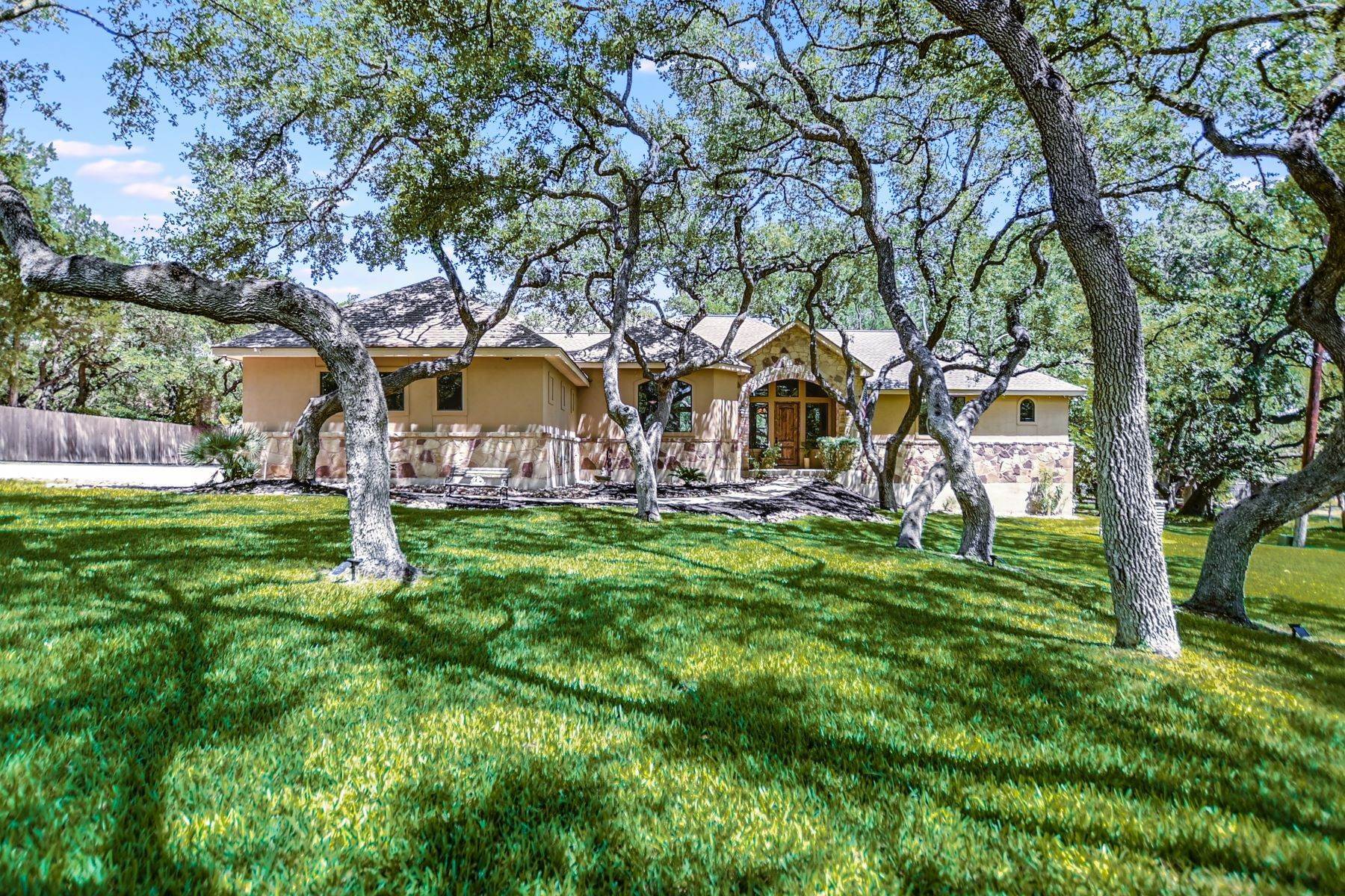 3. Single Family Homes at 9115 Blazing Star Trail Garden Ridge, Texas 78266 United States