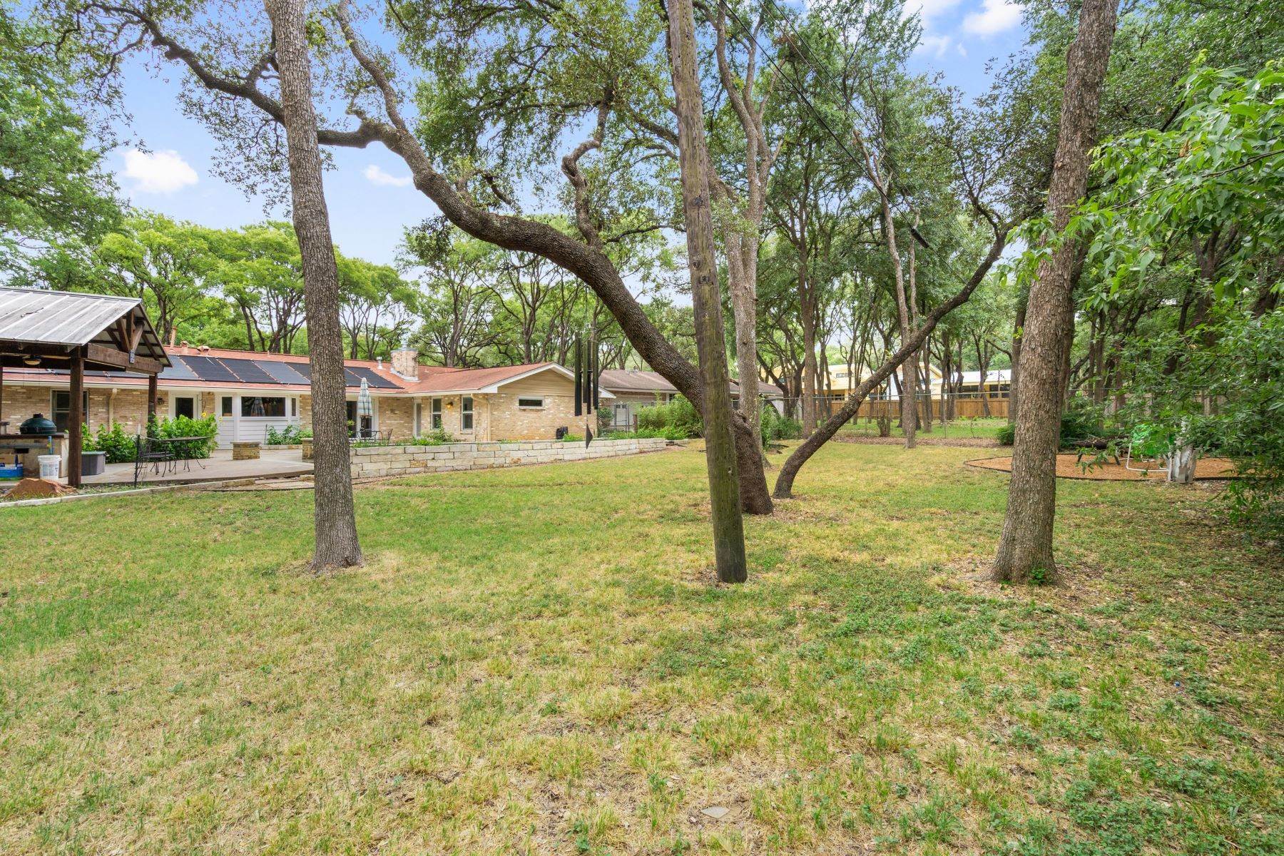 43. Single Family Homes at 1504 Barton Hills Drive Austin, Texas 78704 United States
