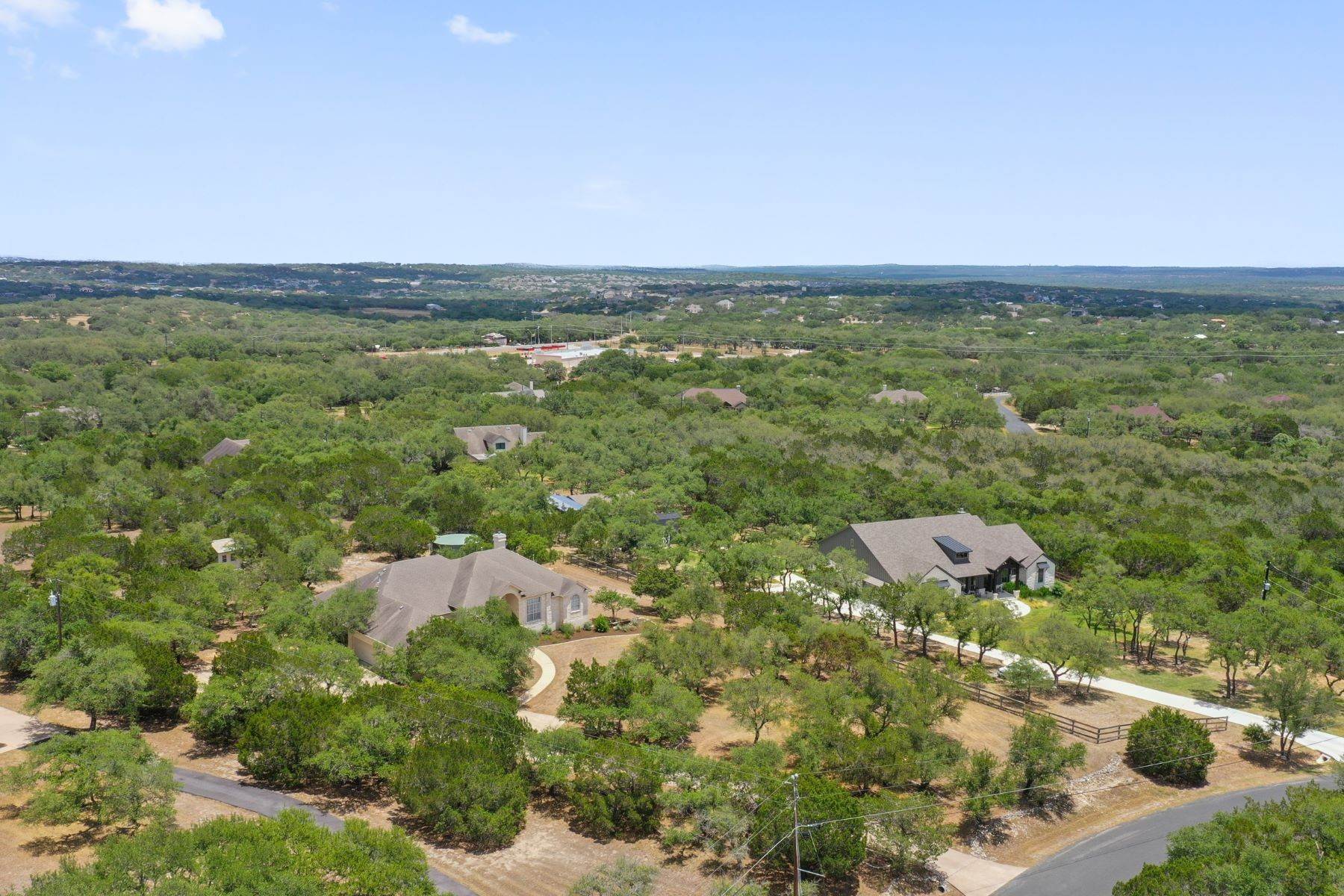 2. Single Family Homes at 308 Winchester Drive Dripping Springs, Texas 78620 United States