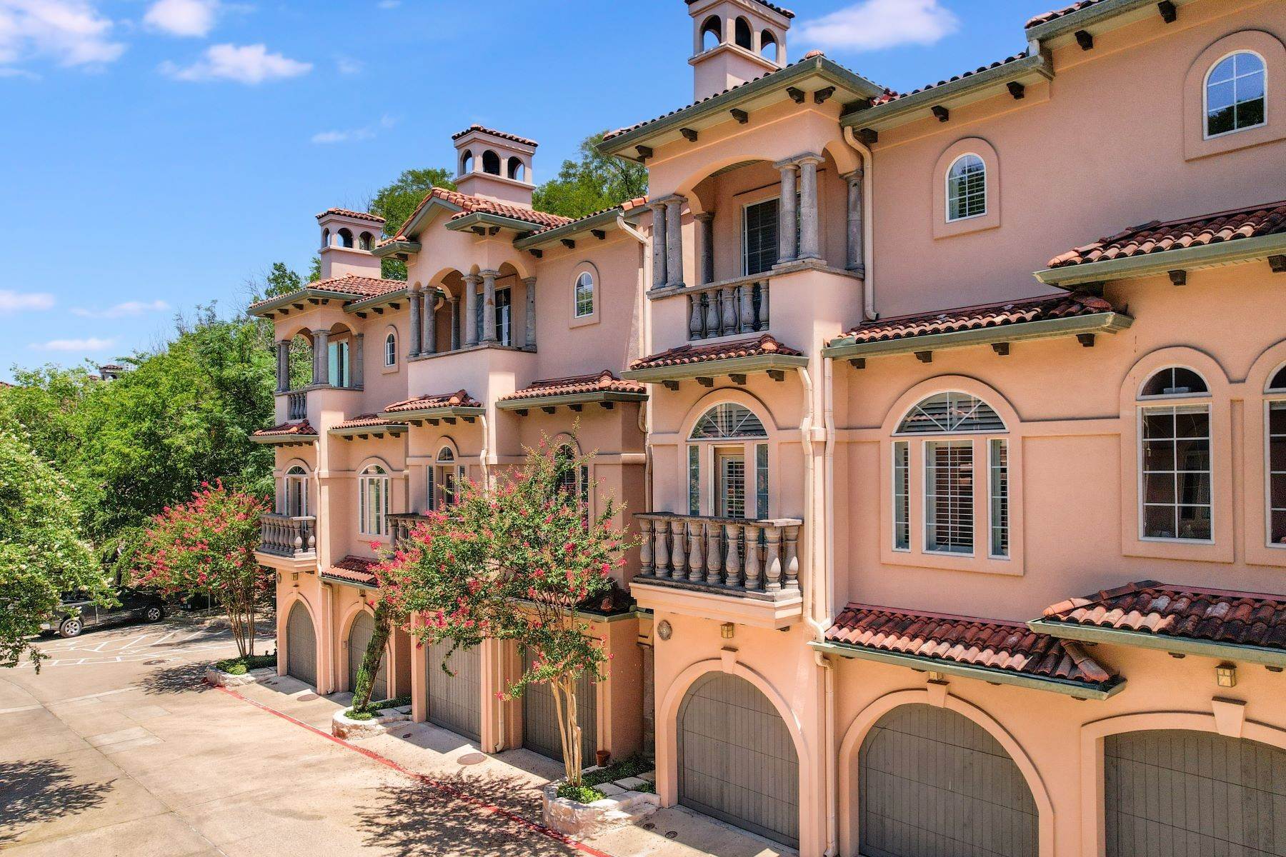 30. Townhouse at 1529 Barton Springs Road, #5 Austin, Texas 78704 United States