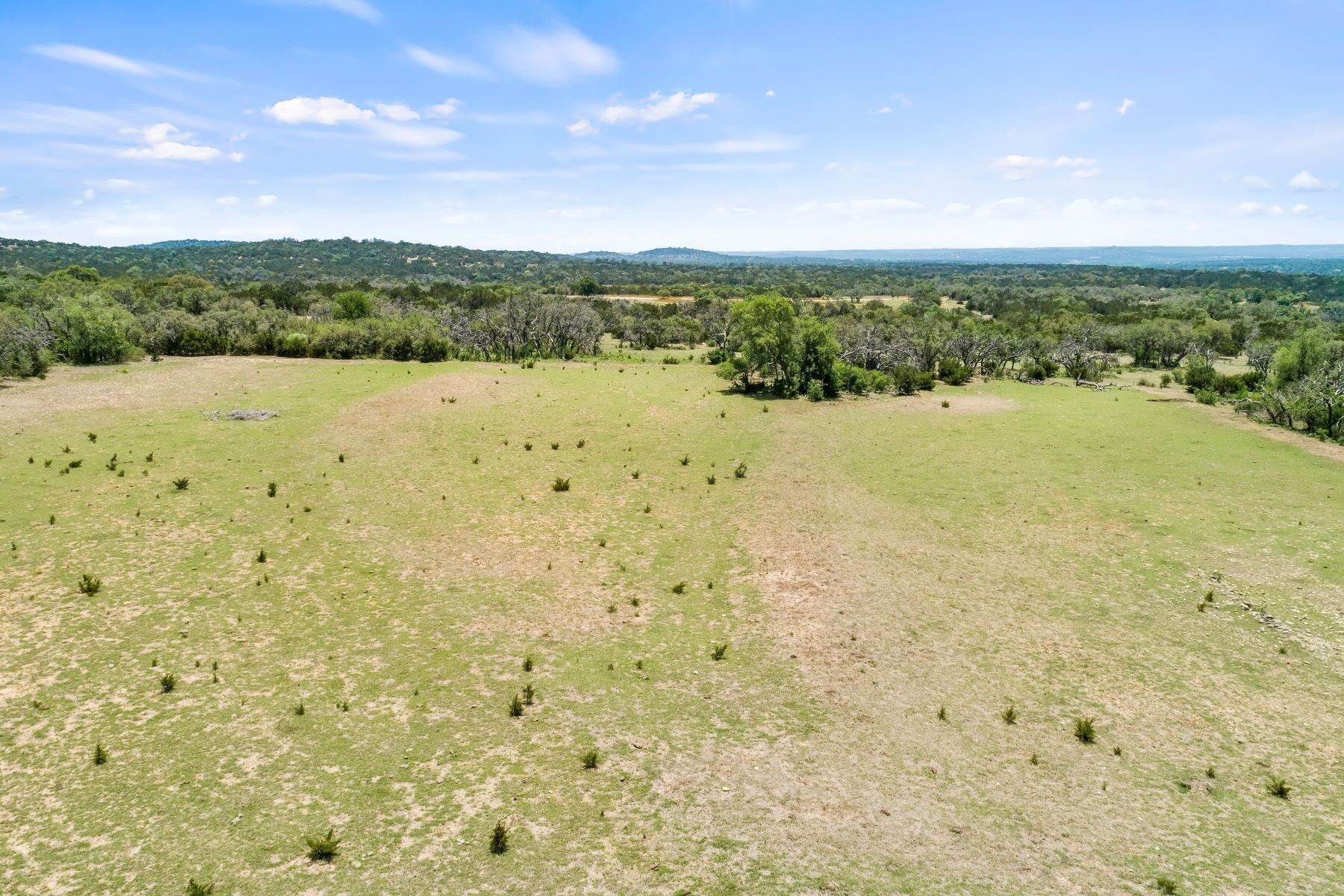 20. Farm and Ranch Properties at 319 Old No 9 Highway Comfort, Texas 78013 United States