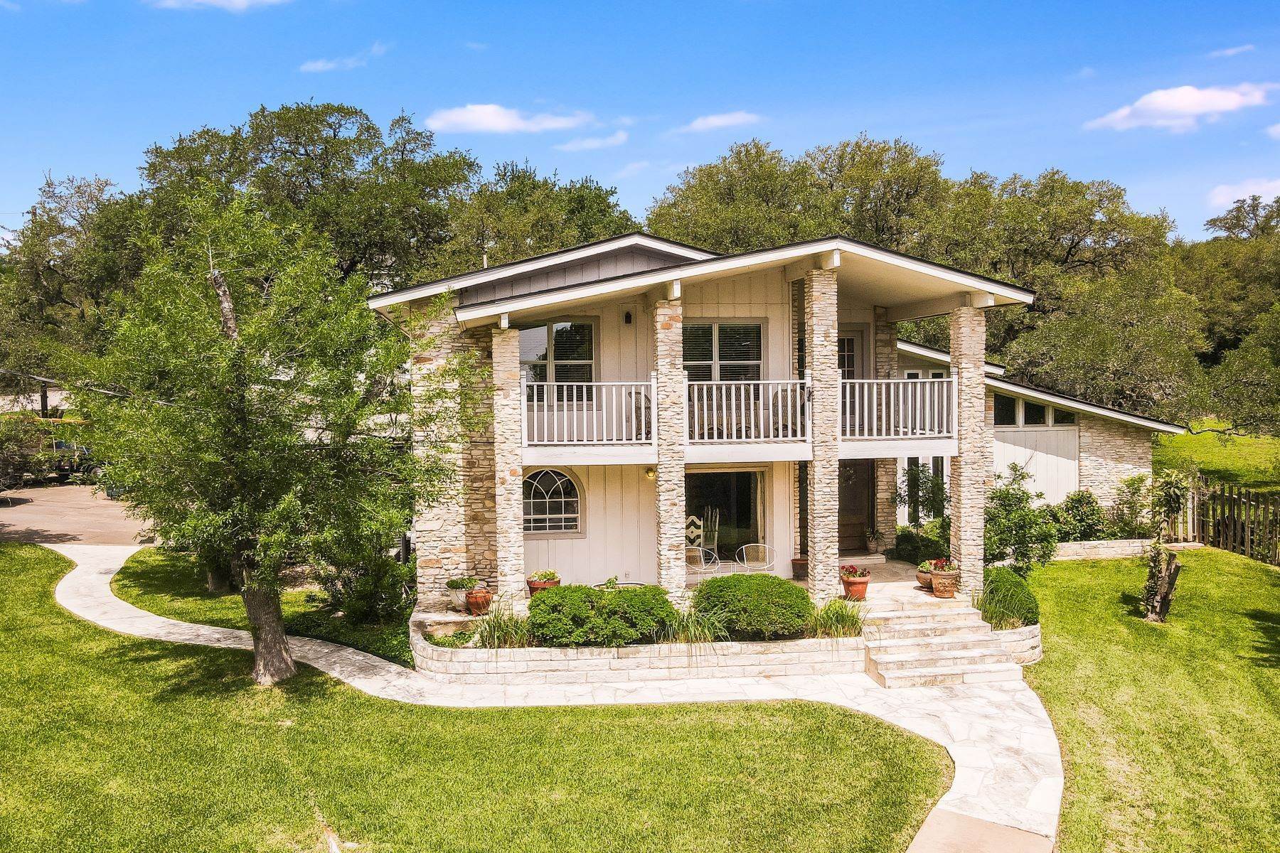Single Family Homes for Sale at 820 Castle Ridge Road, Austin, TX 78746 820 Castle Ridge Road Austin, Texas 78746 United States