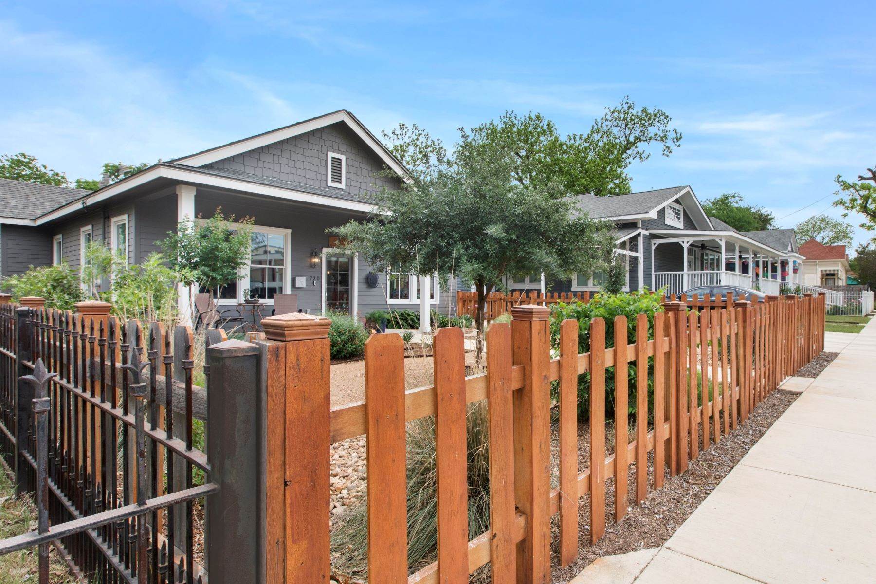 2. Single Family Homes at 720 Lamar Street San Antonio, Texas 78202 United States