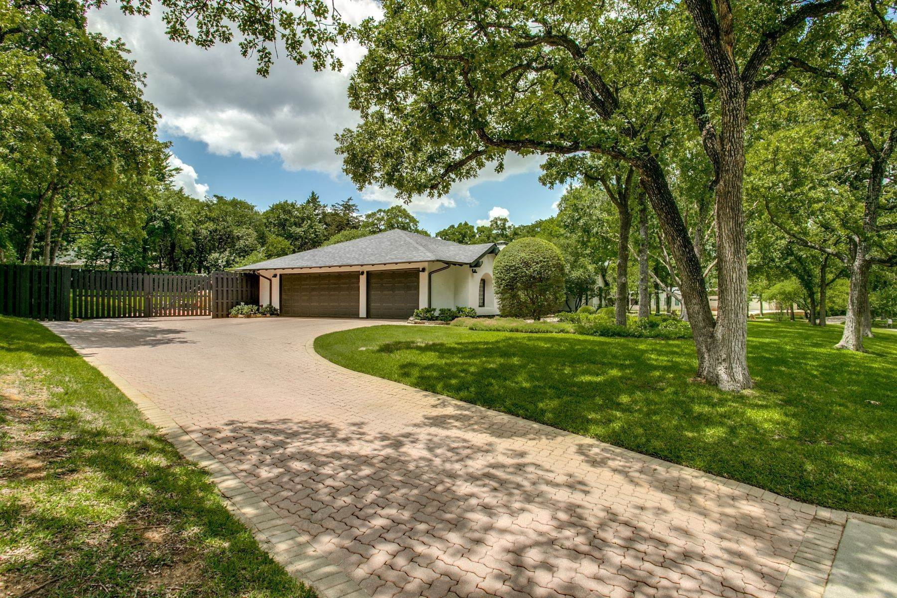 Single Family Homes at 1281 Cypress Creek Circle Southlake, Texas 76092 United States