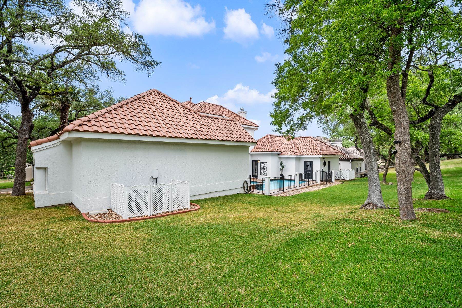 38. Single Family Homes at 14 Abby Wood San Antonio, Texas 78257 United States
