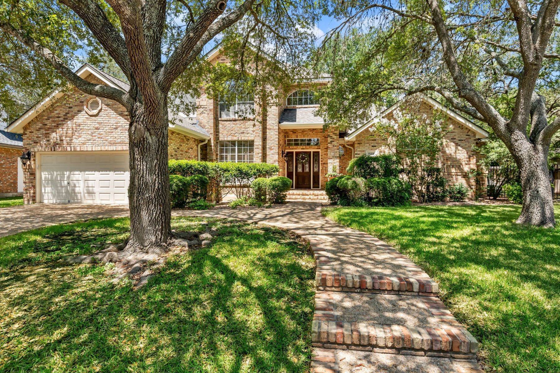 1. Single Family Homes at 16219 Robinwood Lane San Antonio, Texas 78248 United States
